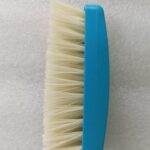 Cepillo económico ropa