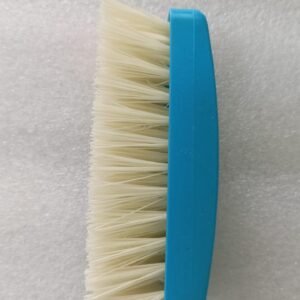 Cepillo económico ropa
